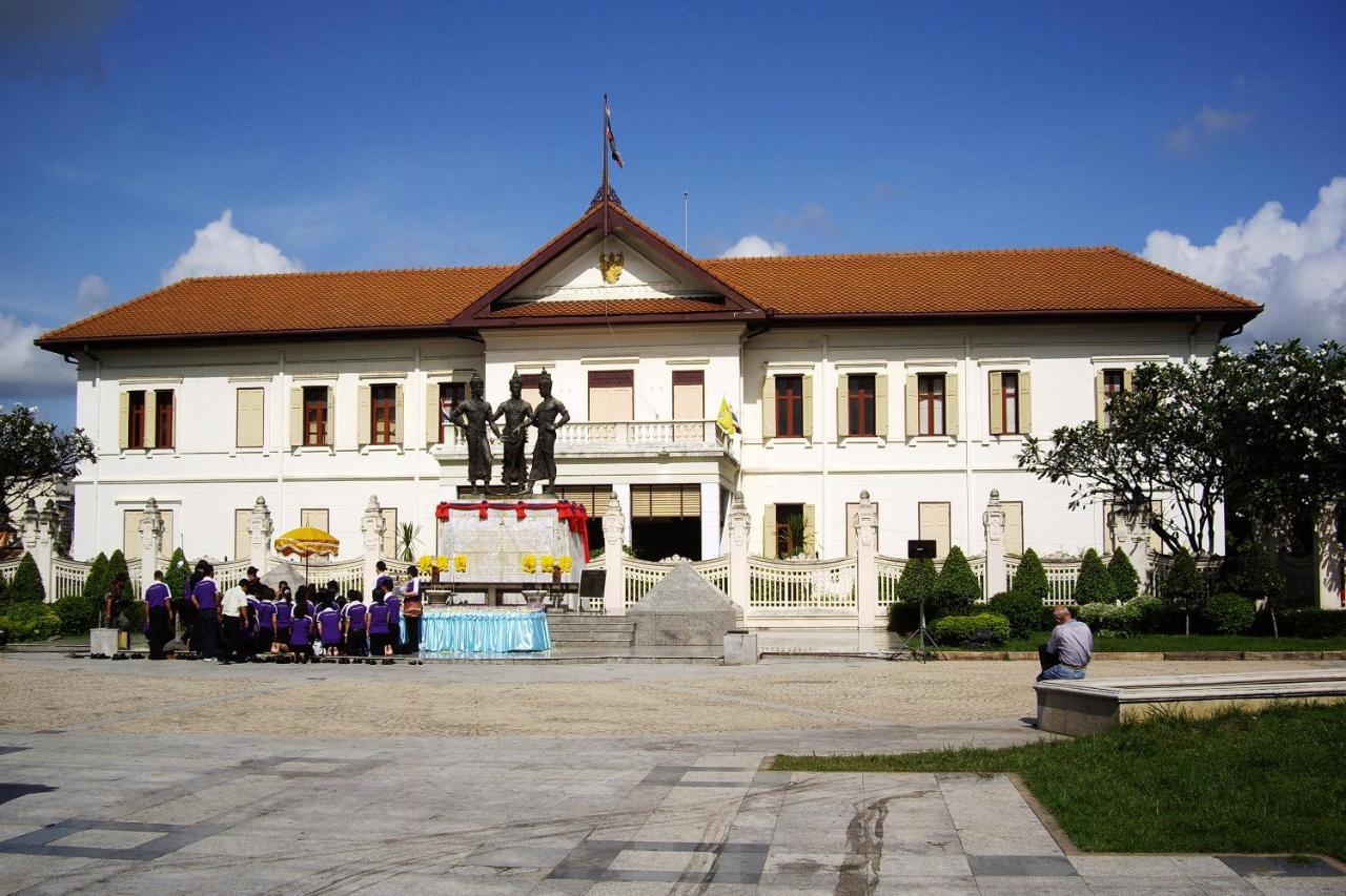 Le Light House & Hostel Chiang Mai Exterior foto